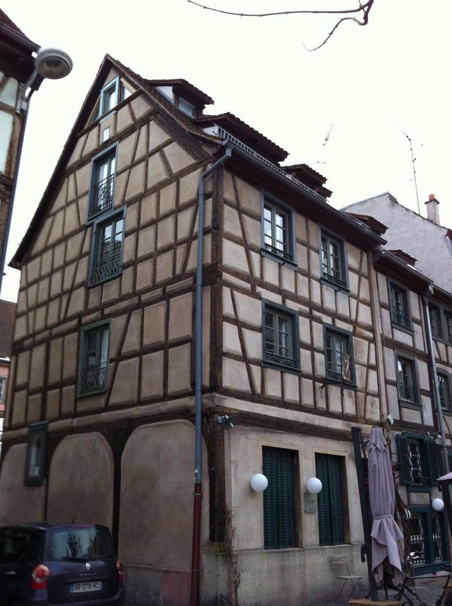 Appartements Au-Dessus Du... Strasbourg Exterior photo